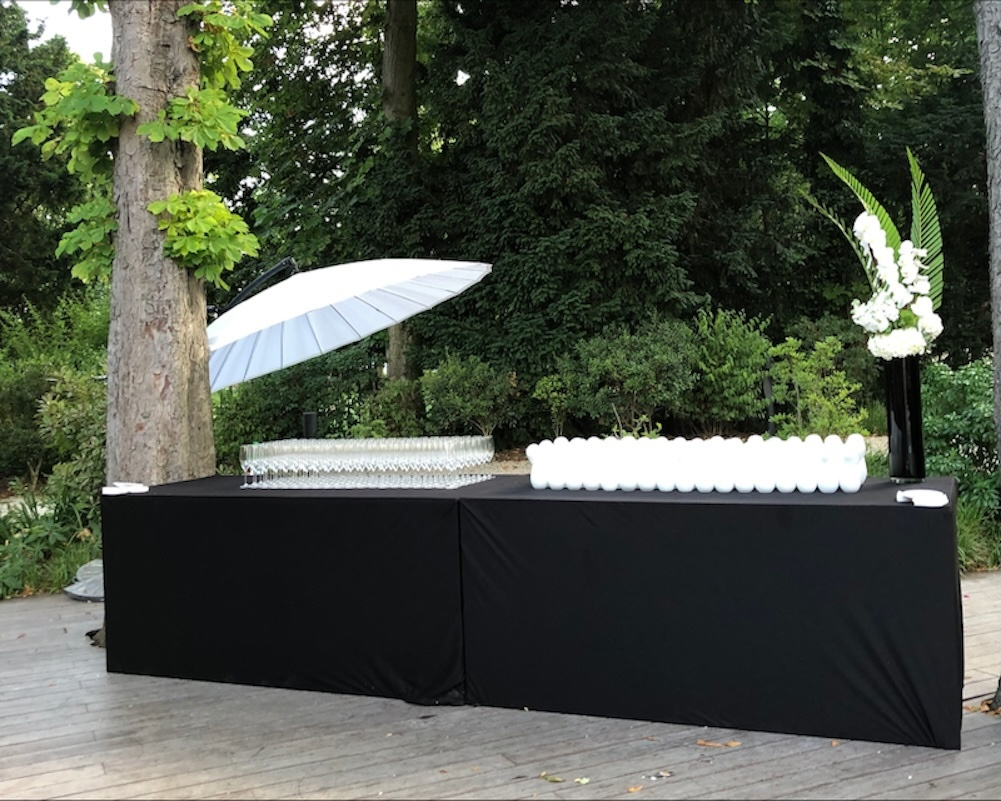 Location de buffet noir pour réception au Pavillon Royal à Paris (75) avec Duo’Z Events