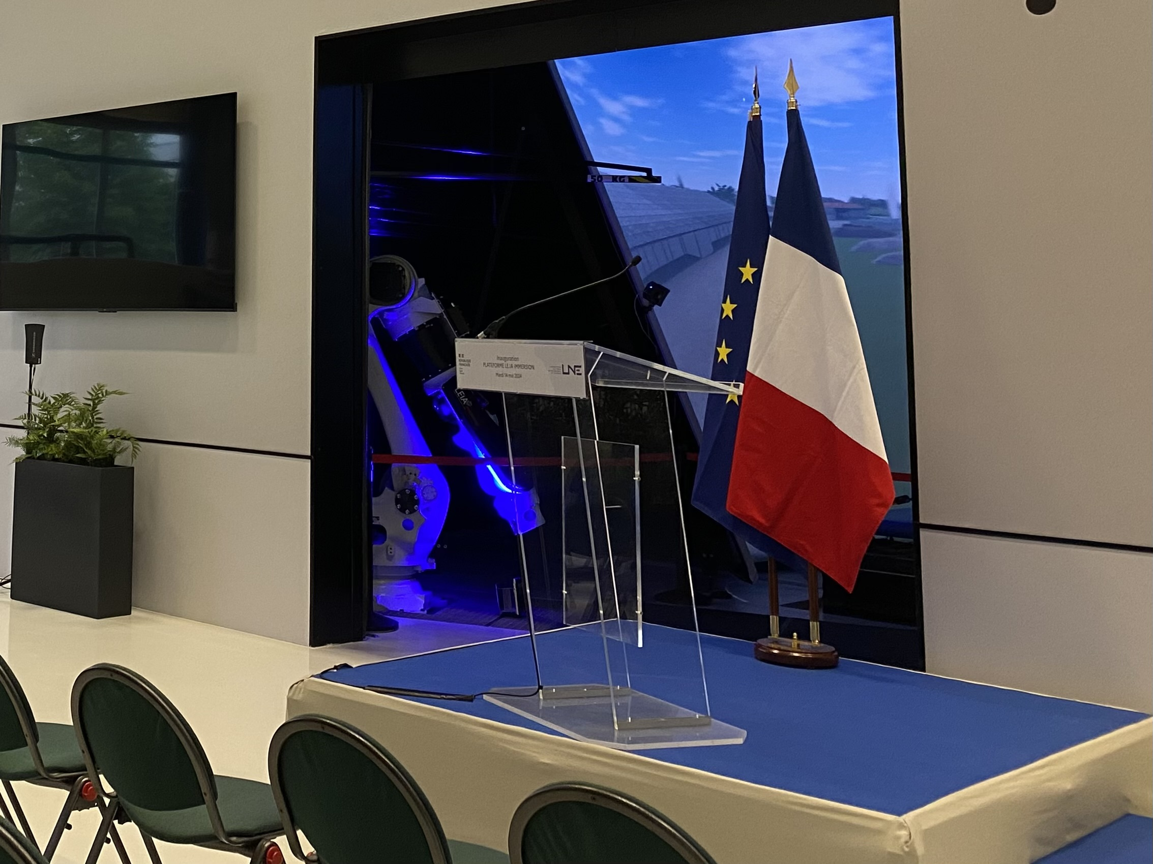 Location podium et pupitre pour inauguration officielle à Trappes, installation Duo’Z Events