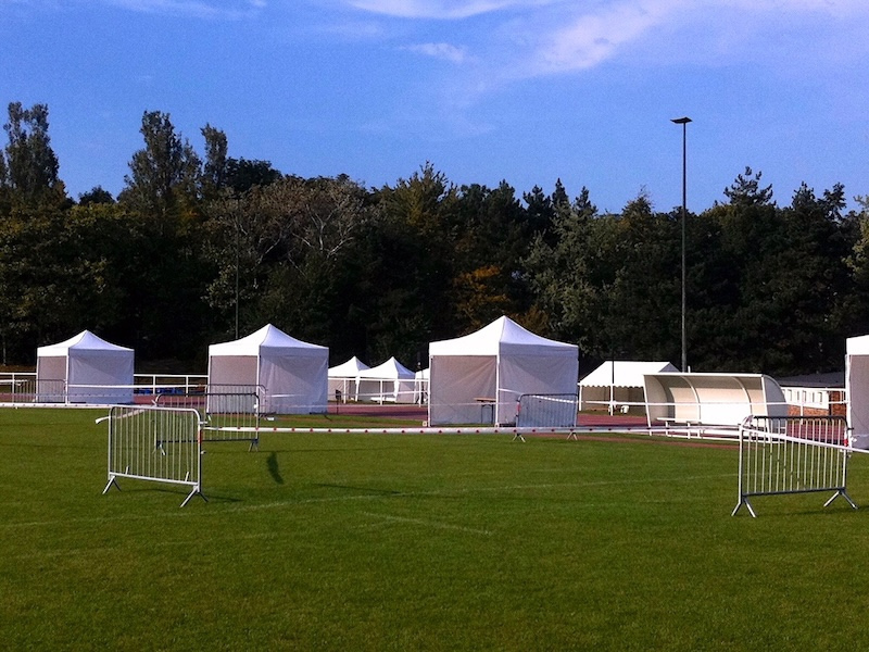 Installation de 50 barnums et stands pour le Forum des Associations à  Saint-Cloud (92)