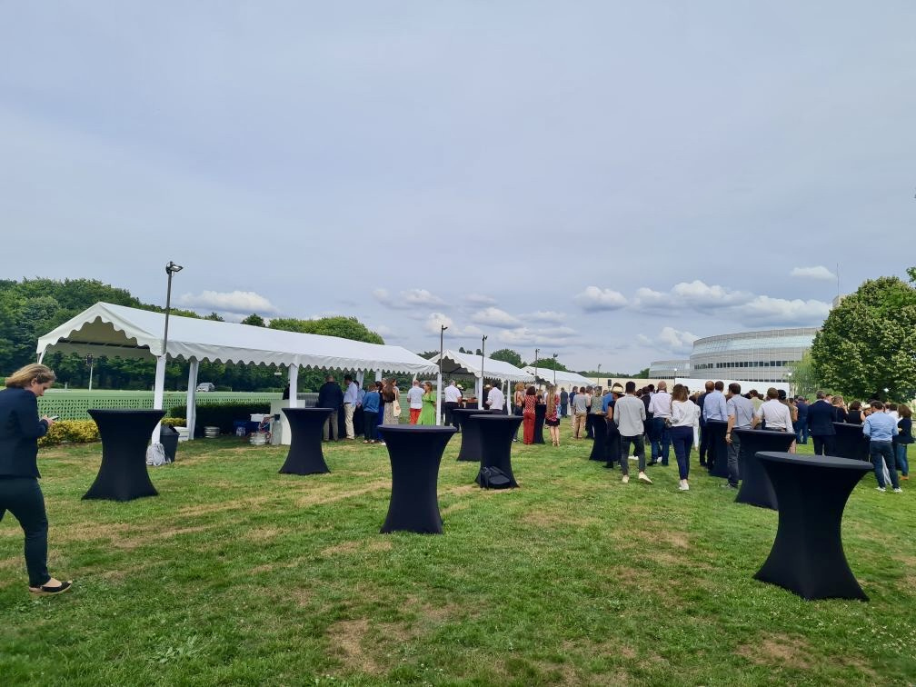 ocation tentes pliantes garden party Bouygues Guyancourt 78 – DuoZ Events